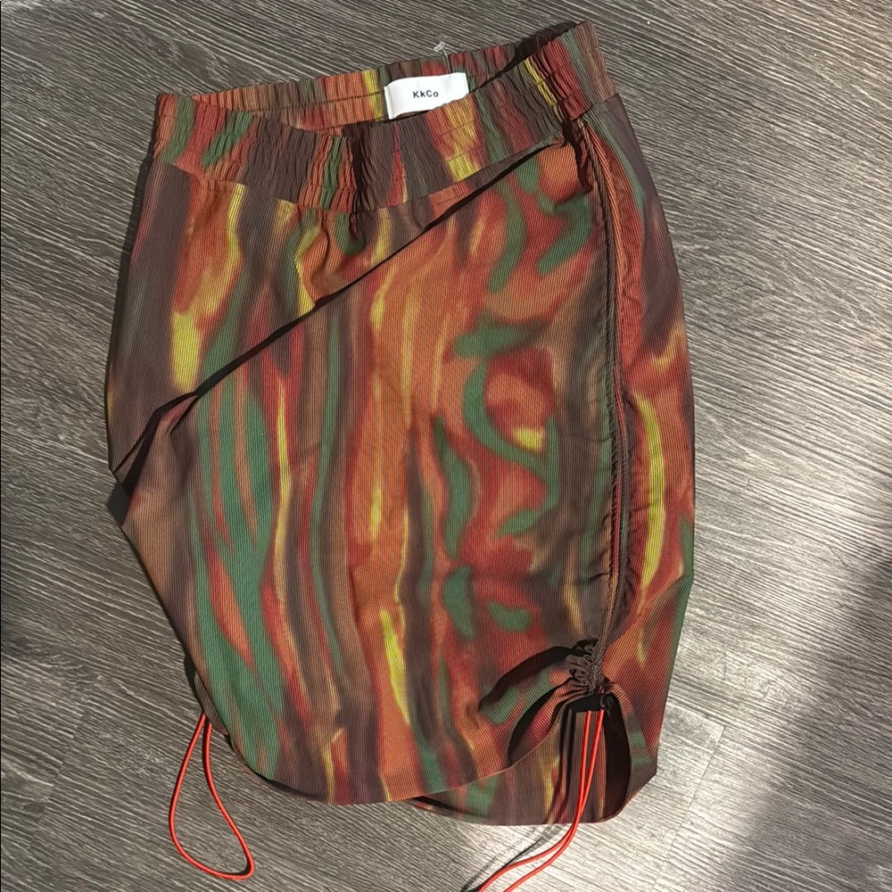 Colorful Abstract Skirt - Picture 4 of 5